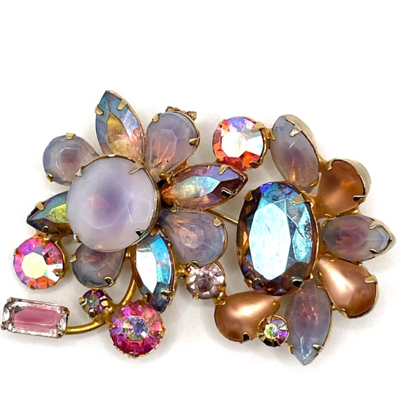 Kramer Signed Vintage Satin Glass Faceted Crystal Pin Brooch - Picture 1 of 12